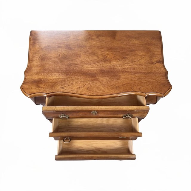 Vintage CTH Sherrill Occasional French Bombe Style 3-Drawer Chest For Sale - Image 4 of 10