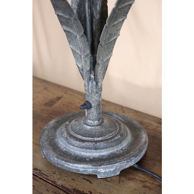 Gray 1950s Hollywood Regency Tulip Large Lamp For Sale - Image 8 of 15