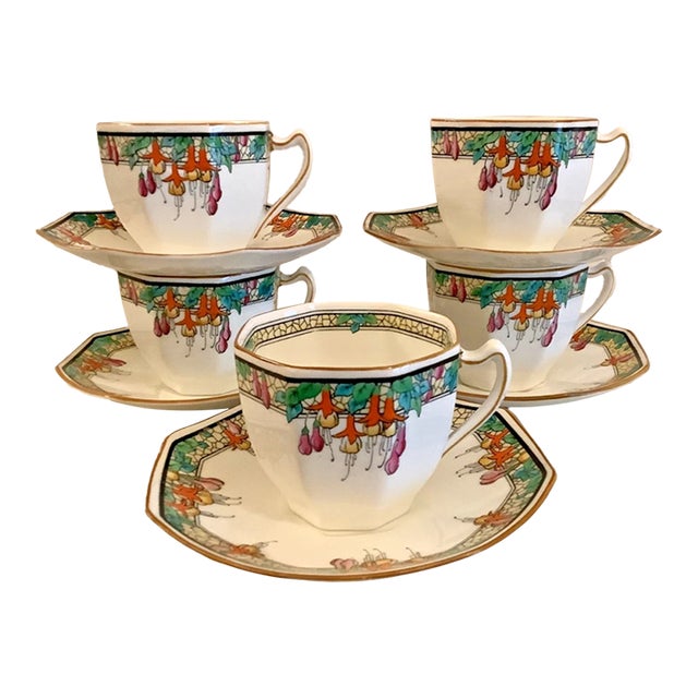 Vintage Royal Doulton Art Deco Fuchsia Chritsmas Tea Coffee Cups & Saucers-Set of 5 For Sale