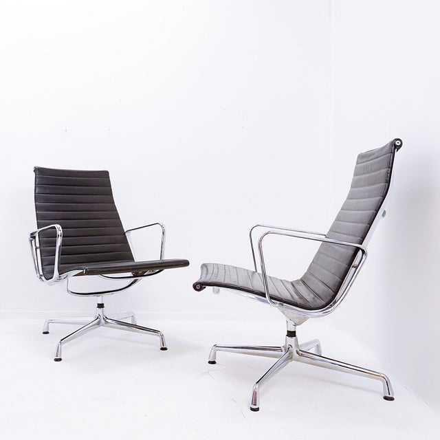EA 116 Lounge Chairs by Charles and Ray Eames for Vitra, Set of 2 For Sale - Image 9 of 18