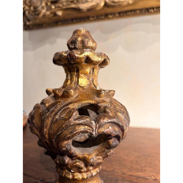 18th Century Louis XV Architectural Carved and Gilded Wood Finials, Set of 2 For Sale - Image 3 of 14