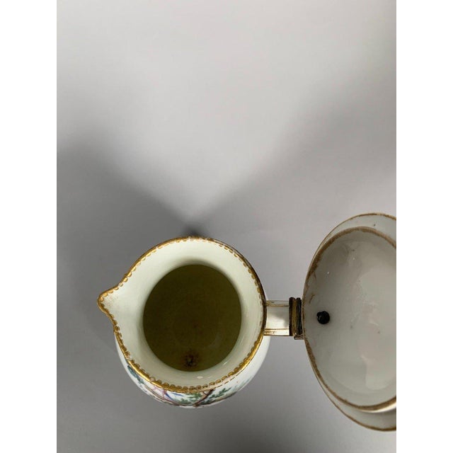 White 18th Century Covered Sèvres Porcelain Water Jug ​​and Basin For Sale - Image 8 of 12