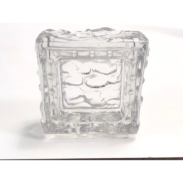 1960s Vintage Square Transparent Molded Thick Glass Ashtray, Italy, 1960s For Sale - Image 5 of 11