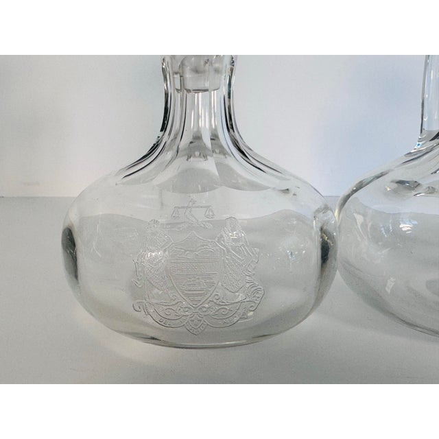 Vintage Eapg Handblown Glass Cruets W/ Etched Philadelphia City Seal, Pair For Sale - Image 4 of 11
