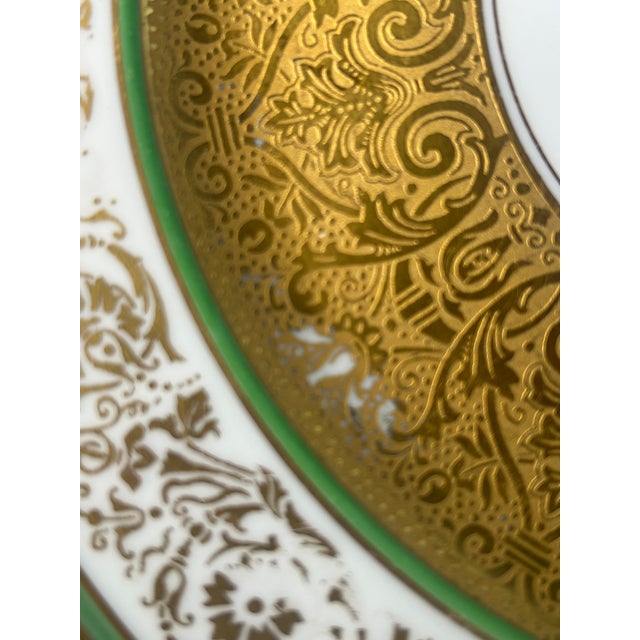 Late 19th Century Bavarian Gold Encrusted Dinner Plates - Set of 8 For Sale - Image 13 of 14