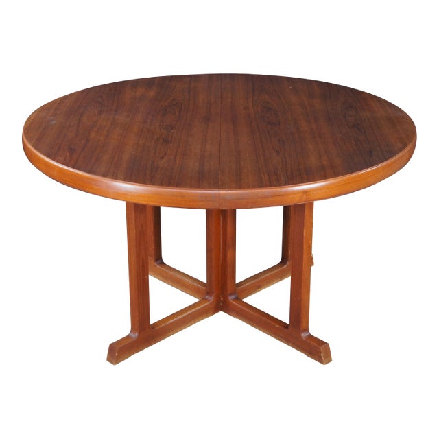 1980s Otmar Danish Scandinavian Modern Teak Round Extendable Dining Table MCM For Sale