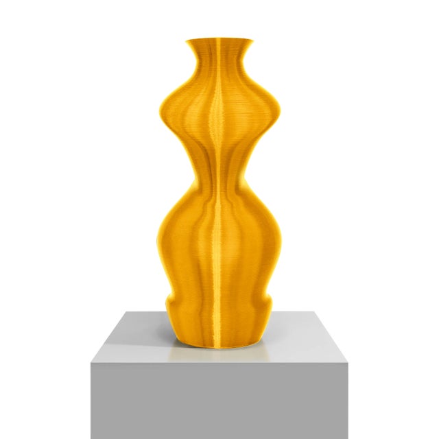 Elegant work with an organic and contemporary design. This sculpture is inspired by a mythological Eastern tale recalled...