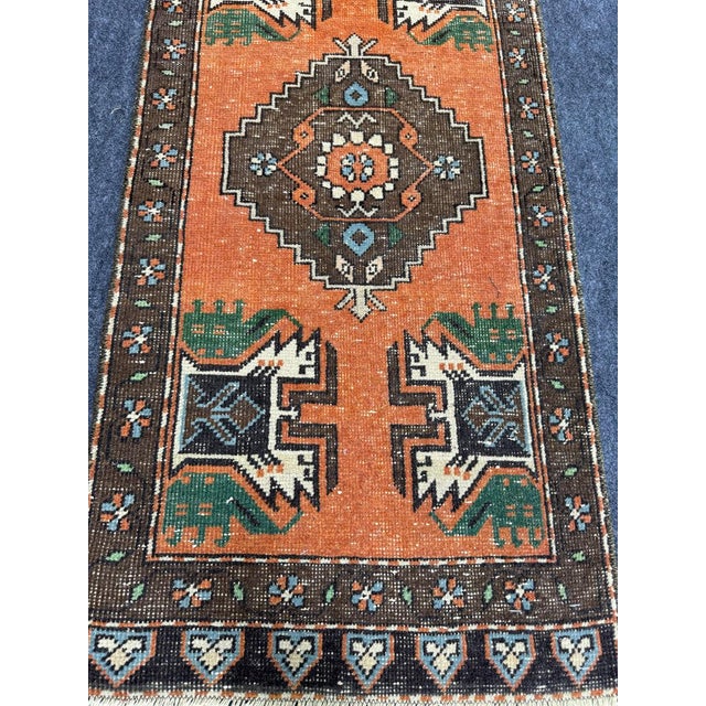 Turkish Yastik Rug 1'7" x 3'4" For Sale - Image 4 of 5