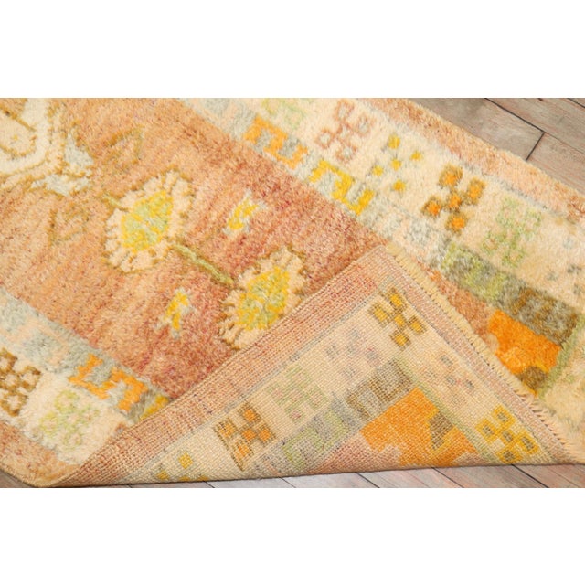 Warm Vintage Oushak Rug - 2'4" x 3'10" For Sale In New York - Image 6 of 6