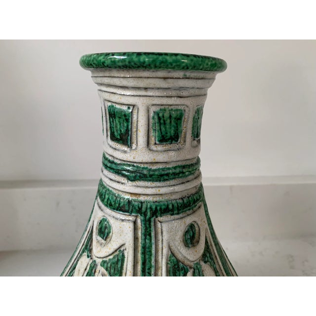 1960s Italian Classic Green & White Vase For Sale In Washington DC - Image 6 of 8