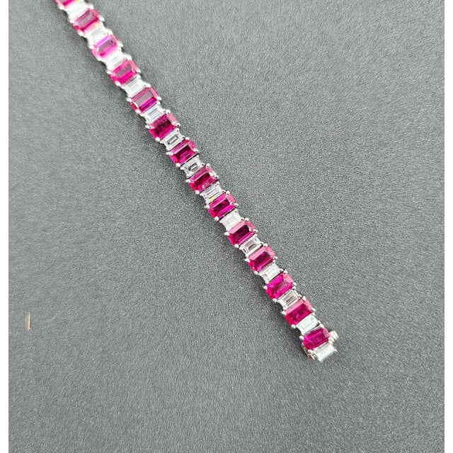 13.54 Ct Natural Ruby & Diamond Tennis Bracelet For Sale In Chicago - Image 6 of 8