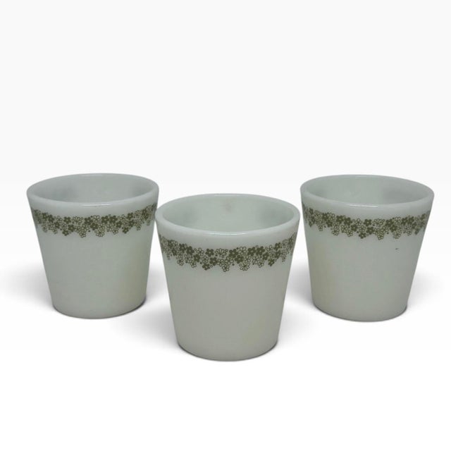 1970s 1970’s Pyrex Corelle Corning Crazy Daisy Green White 8oz Milk Glass Mugs Cups - Set of 3 For Sale - Image 5 of 12