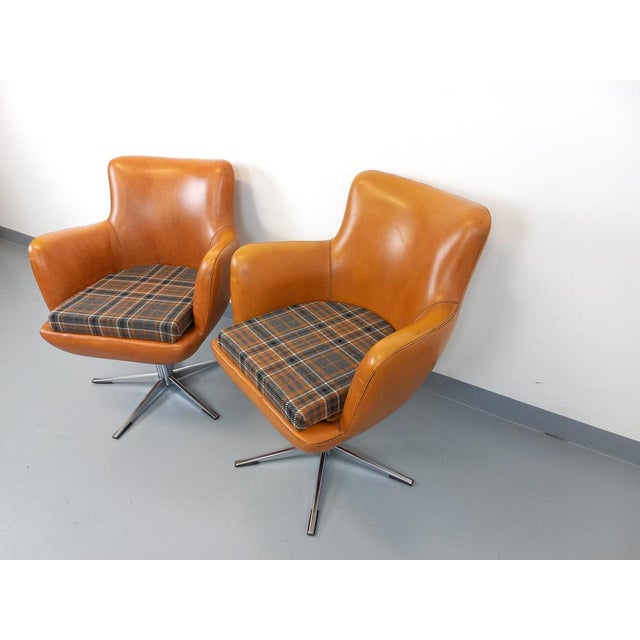 Set of Vintage Skai and Chrome Armchairs, 1970s For Sale - Image 12 of 18