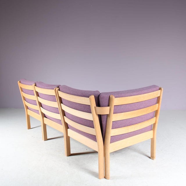 Mauve GE280 Corner Sofa by Hans J. Wegner for Getama, Denmark, 1980s, Set of 3 For Sale - Image 8 of 12