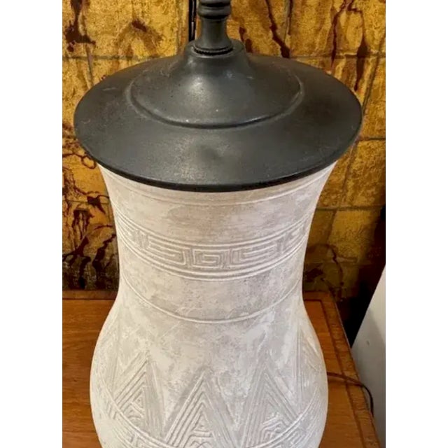 Off-white Mid Century Off White Incised Glazed Lamp For Sale - Image 8 of 8