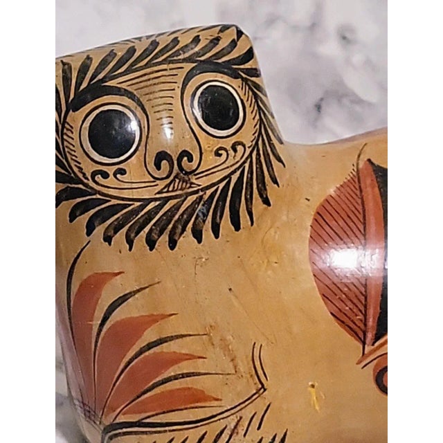 Vintage Tonala pottery lion, handcrafted in Mexico. Beautiful folk art that is signed by the artist..