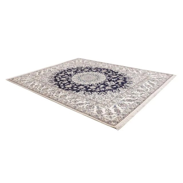 Nain Oriental Rug in Wool For Sale - Image 11 of 11