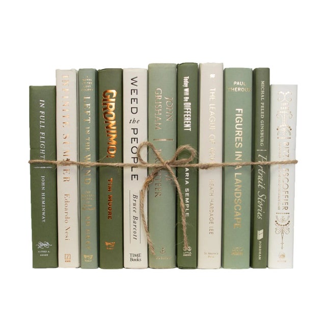 Take your design to a new level with the Modern Ivy Cream ColorPak from Booth & Williams. One linear foot of authentic...