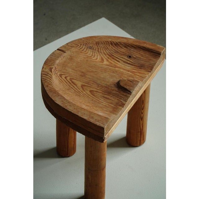Mid-Century Swedish Folk Art Sculptural Pine Stool, 1950s For Sale - Image 15 of 17