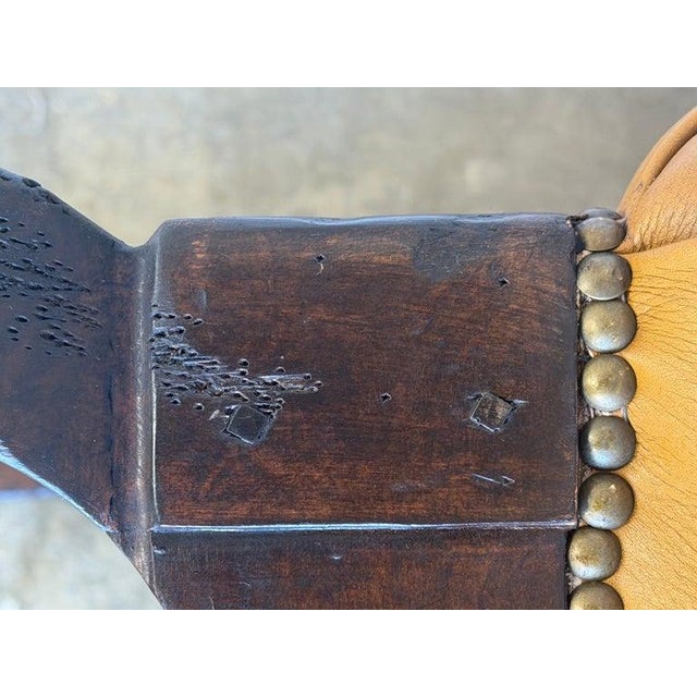 French Chesterfield Tufted Bench in Caramel Leather For Sale - Image 12 of 16