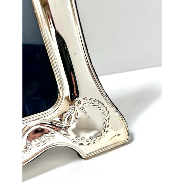 1980s Vintage Silverplate Repoussé Picture Frame With Bows & Swags – Hollywood Regency Style For Sale - Image 5 of 9