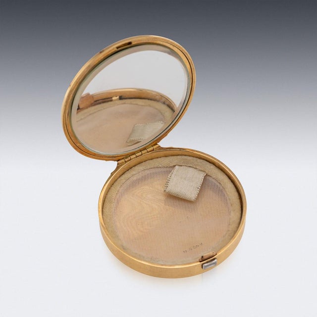 1920s Vintage French Art Deco 18k Gold and Diamond Compact from Cartier, 1929 For Sale - Image 5 of 13