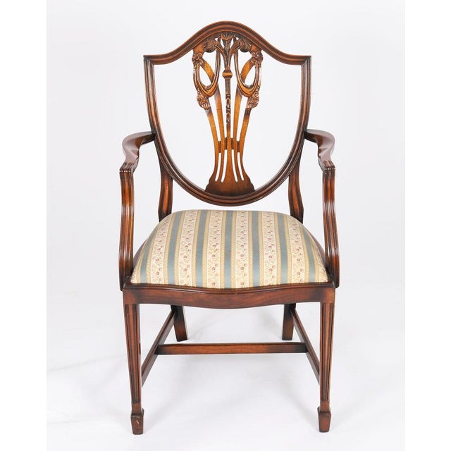 Vintage Mahogany Dining Table and Shield-Back Chairs, 20th Century, Set of 13 For Sale - Image 14 of 18