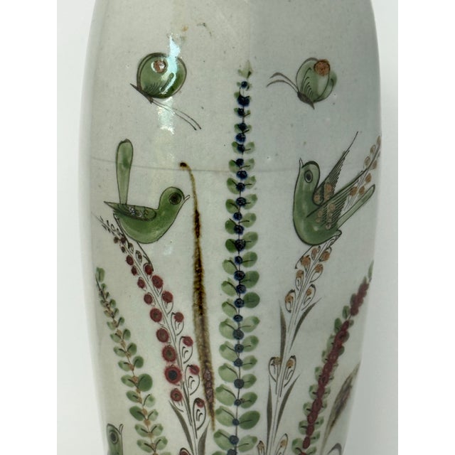 Mid 20th Century Monumental Mexican Tonalá Studio Pottery Vase – Hand Painted Birds & Botanical Motif, 17.5” For Sale - Image 9 of 12