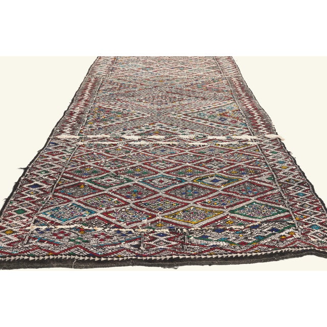 Berber Tribes of Morocco Vintage Zemmour Moroccan Kilim Rug, 03'11 X 20'03 For Sale - Image 4 of 11
