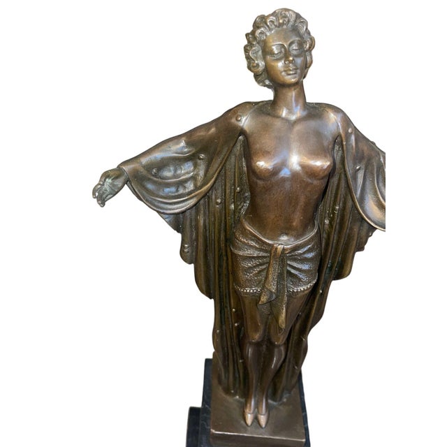 1920s d.h. Chiparus Style Art Deco Bronze Female Figure on Marble Base, France, 1920's For Sale - Image 5 of 8