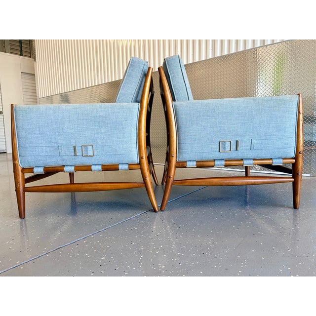 Modern Pair of Modern Lounge Chairs by Brand Standard Furnishings For Sale - Image 3 of 7