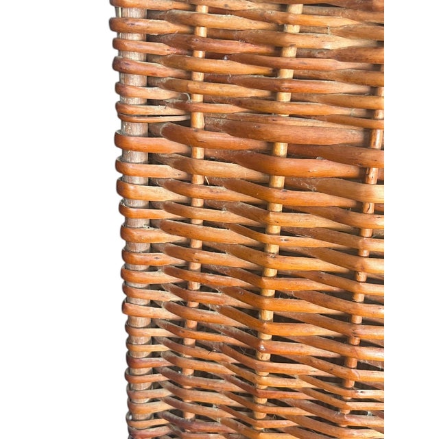 Antique English Wicker Storage Trunk Chest With Hinged Lid | Early 20th Century For Sale - Image 13 of 18