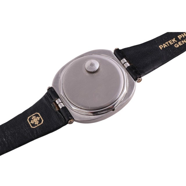 Art Deco 1970s Patek Philippe "Jumbo Ufo" Automatic Steel Purple 35mm Dial Leather Strap Watch For Sale - Image 3 of 9