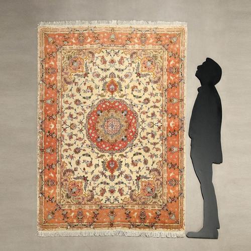 Tabriz rug 60 ray in cotton, wool and silk, fine knot, hand made. Good condition. This piece is attributed to the...