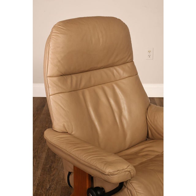 Animal Skin Ekornes Stressless Modern Leather Recliner And Ottoman For Sale - Image 7 of 18