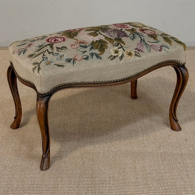 Early 20th Century Antique Louis XV Walnut Footstool With Floral Needlepoint Upholstery For Sale - Image 5 of 9