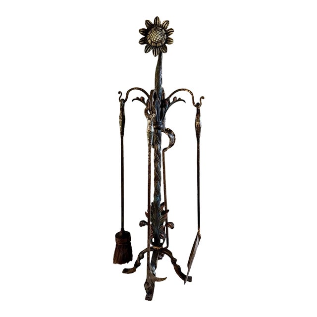 Sunflower Arts & Crafts Wrought Iron Fireplace Hearth Set Hand Forged 1900s For Sale