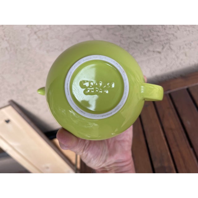 Contemporary Japan Bee House 15oz Round Apple Green Teapot With Metal Lid & Infuser For Sale In Santa Fe - Image 6 of 6