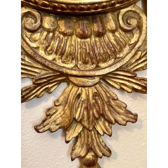 Mid-Century Italian Neoclassical Giltwood Wall Clock by Palladio A beautifully crafted mid-20th-century Italian...