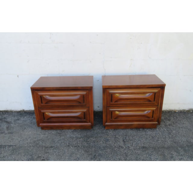 Wood Mid Century Modern Nightstands End Side Bedside Tables a Pair 6292 For Sale - Image 7 of 14