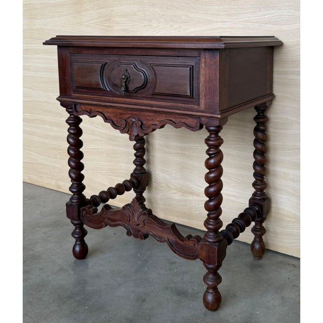 Mid 20th Century Pair of Spanish Carved Nightstands with Drawer and low crest For Sale - Image 9 of 18