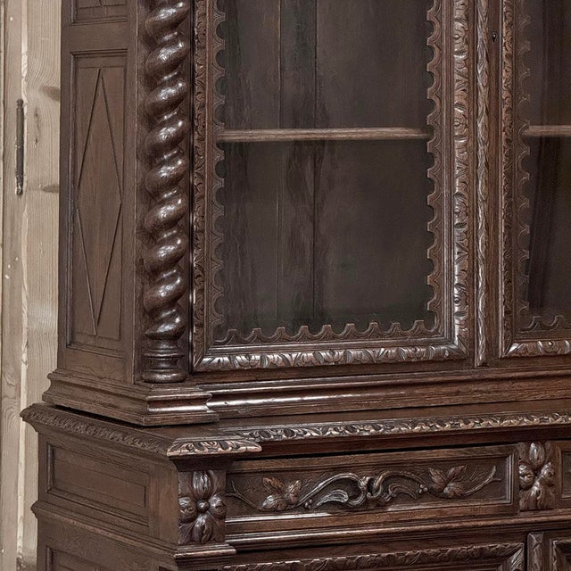 19th Century French Carved Oak Hunt Bookcase With Barley Twist Columns For Sale In Dallas - Image 6 of 18