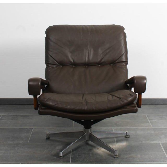 Metal King Chair in Brown Leather by André Vandenbeuck for Strässle, 1960s For Sale - Image 7 of 18
