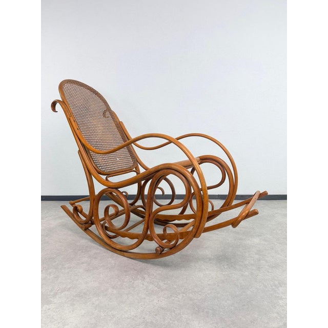 Large Rocking Chair from Thonet, 1890s For Sale - Image 3 of 10