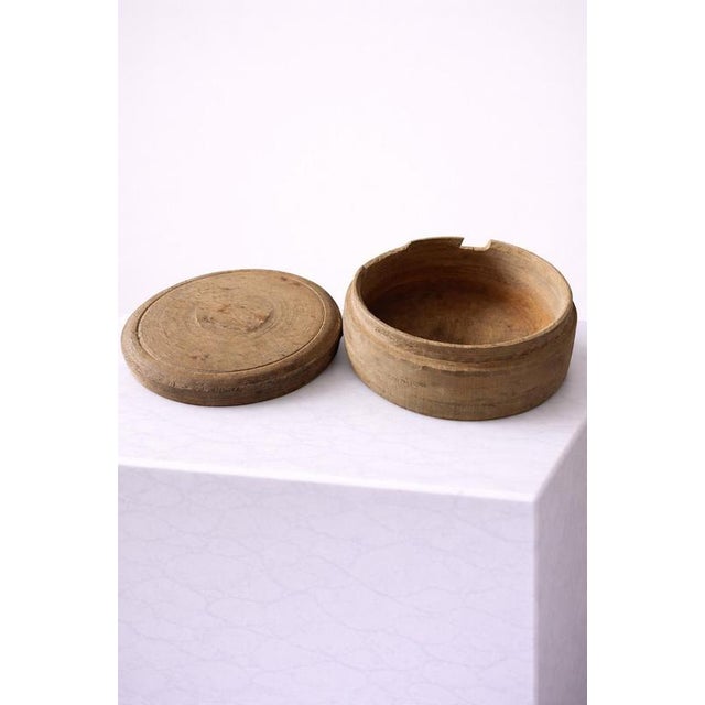 Antique Swedish Hand-Carved Oak Lidded Box, 1800s For Sale - Image 9 of 9