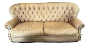1990s Tufted Tan Leather Chesterfield Sofa