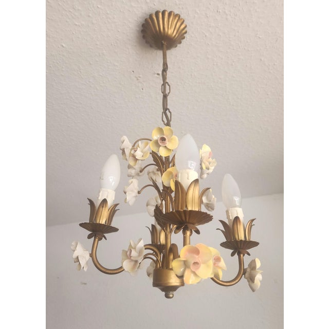 Cream Vintage Shabby Chic Florentine Pendant Lamp Four-Armed with Gold-Tone Porcelain Roses, 1960s For Sale - Image 8 of 18