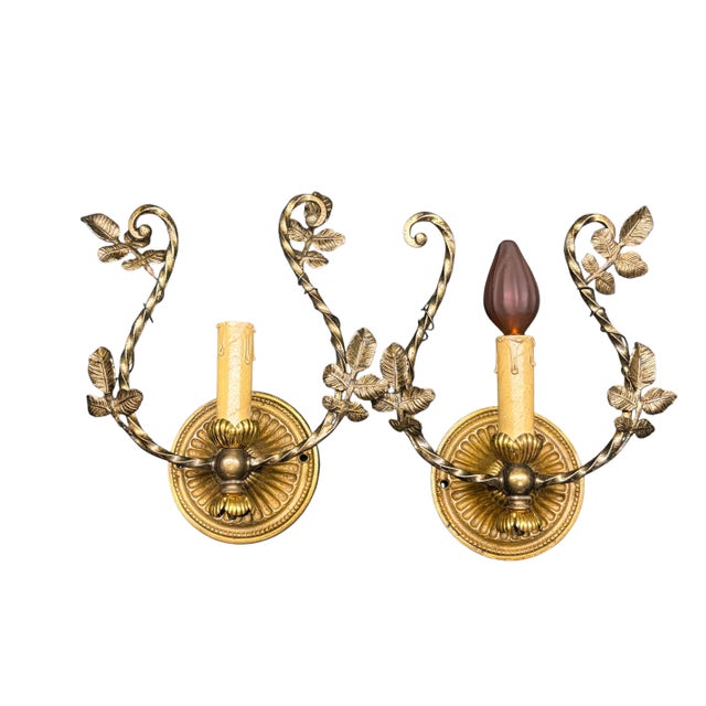 1910s Cast Brass Wall Sconces With Trailing Vines and Leaves Original Antique Patina - a Pair For Sale In Los Angeles - Image 6 of 11