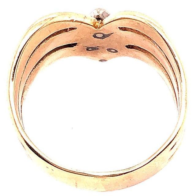 Contemporary 14 Karat Yellow and White Gold Diamond Center Contemporary Ring, Size 8.5 For Sale - Image 3 of 11