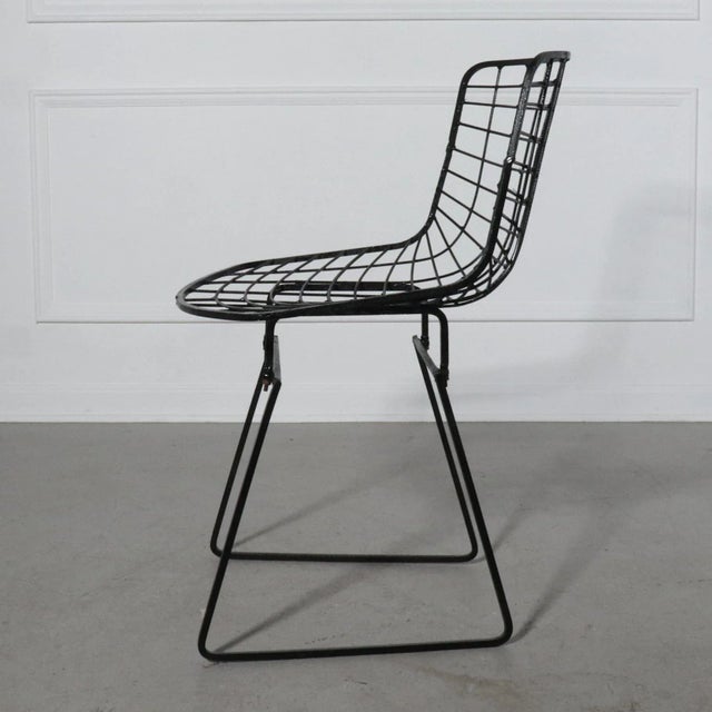 1960s Black & White Wire Side Chairs after Bertoia for Knoll - Set of 8 For Sale - Image 5 of 12